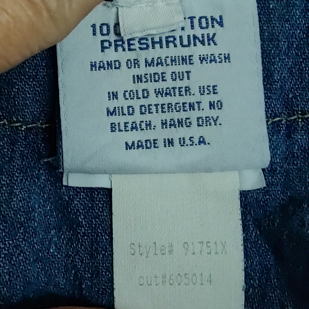 Blue Denim Jean Jacket with ImitaionPearl Buttons And Lace Accents. 3x - Picture 3 of 7